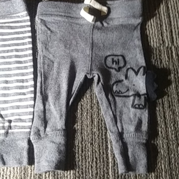 0-3 boy pants - Picture 2 of 4